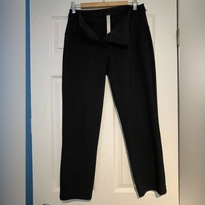 Lululemon On the Move pant